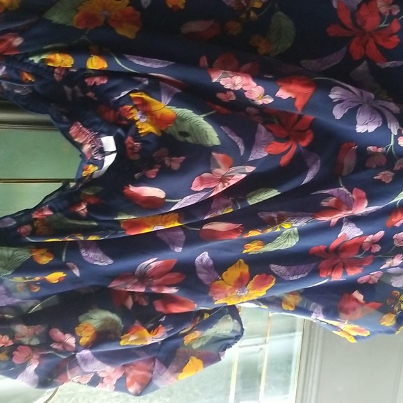 Floral Women's Top - Multicolor - Picture 6 of 9